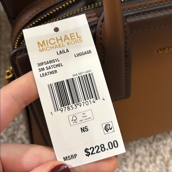 ✨NWT~Michael Kors Laila Crossbody✨ - Picture 3 of 8